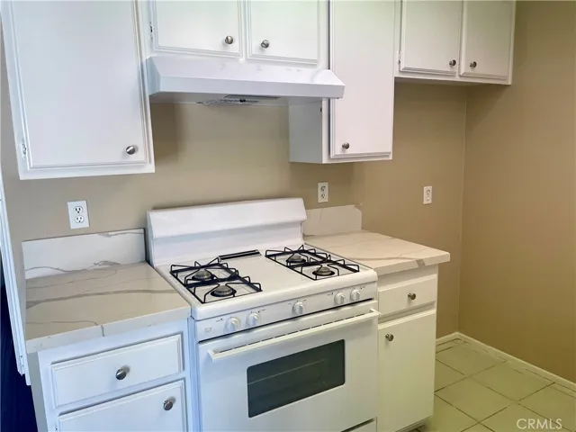 907 N Dalton Avenue D, Azusa, California 91702