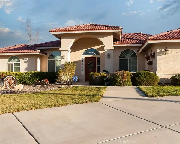 17591 Adobe Street, Hesperia, California 92345