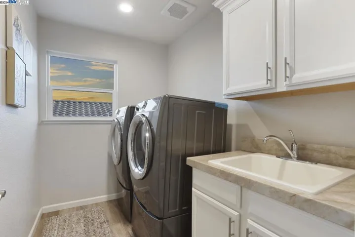 2nd Floor Laundry Rm
