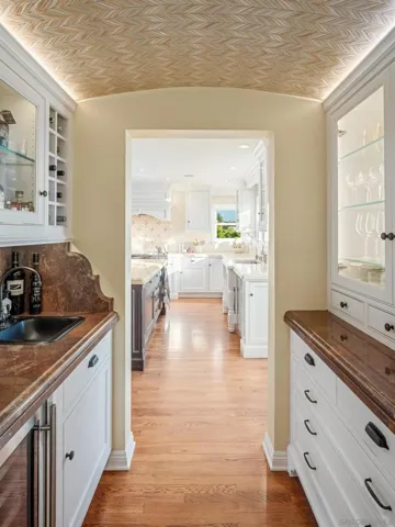 2251 San Juan Road, San Diego, California 92103