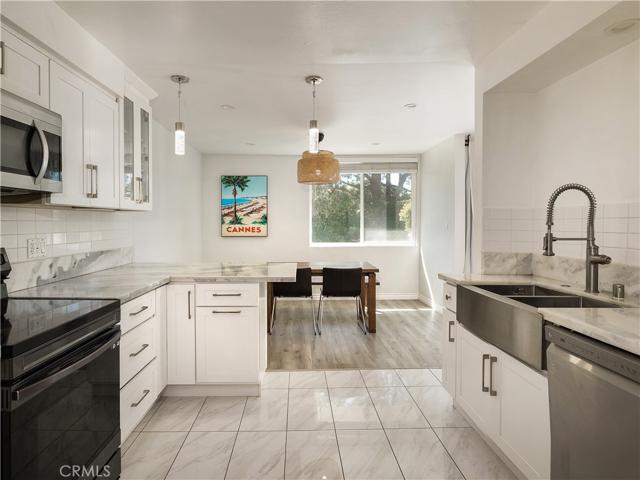 5965 Peacock Ridge Road Unit 201, Rancho Palos Verdes, California 90275