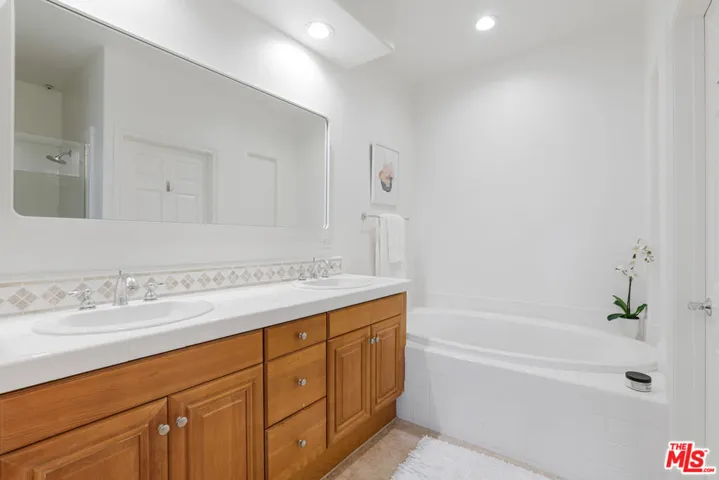 5935 Playa Vista Drive 416, Playa Vista, California 90094