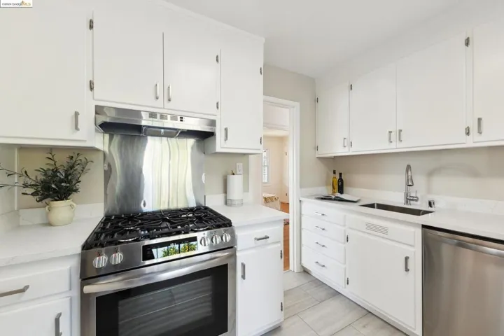 2078 Whelan Ave, San Leandro, California 94577
