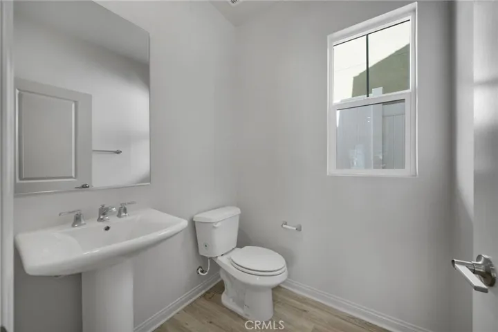1518 Wingwood Lane, Vista, California 92083
