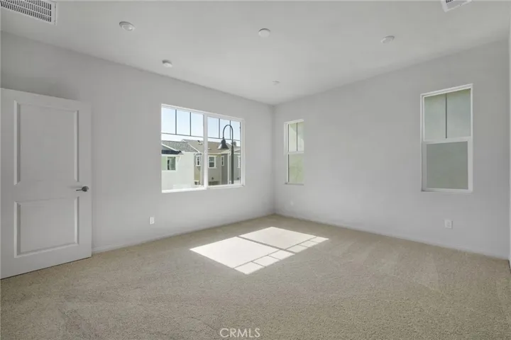 1518 Wingwood Lane, Vista, California 92083
