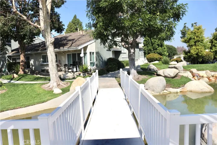902 Hollow Brook Lane 132, Costa Mesa, California 92626