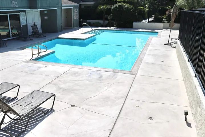 902 Hollow Brook Lane 132, Costa Mesa, California 92626