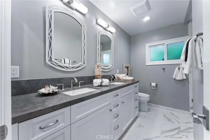 remodeled and fresh bathroom