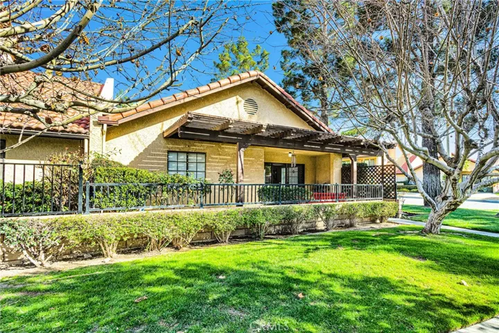 11674 Cedar Place, Apple Valley, California 92308