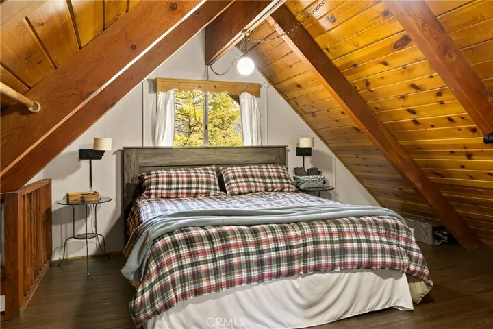 129 W Deer Horn Drive, Big Bear City, California 92314