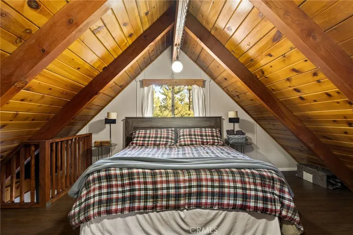 129 W Deer Horn Drive, Big Bear City, California 92314