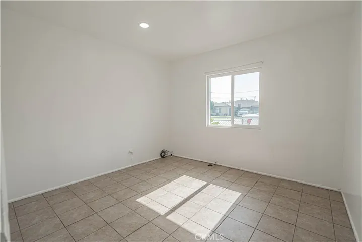 1st bedroom