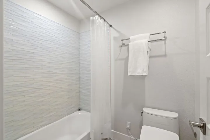 2915 Baze Road A2, San Mateo, California 94403
