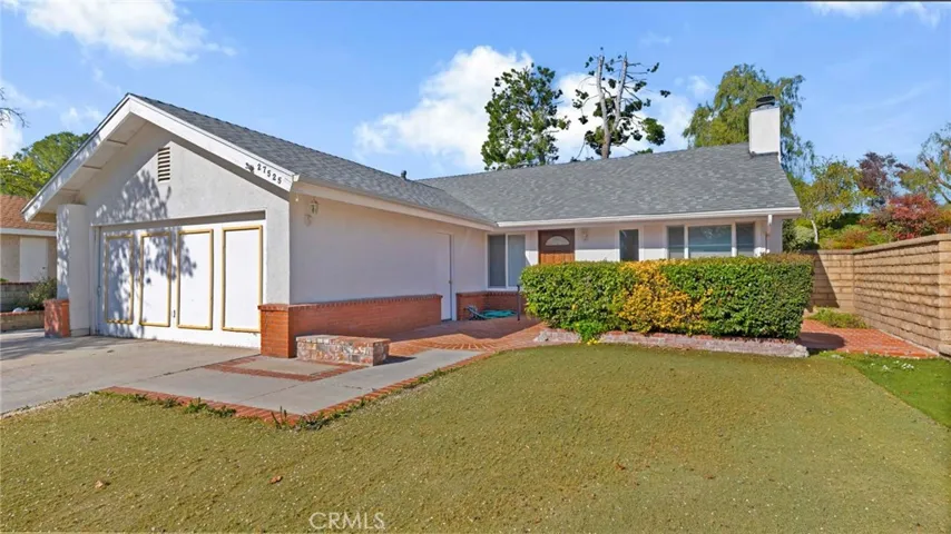 27525 Pamplico Drive, Valencia, California 91354