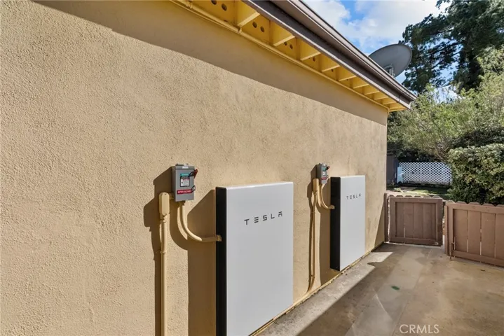 2 Tesla Power Walls