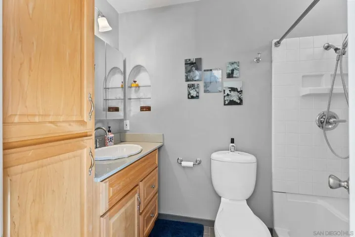 897 Granada Dr, Oceanside, California 92056