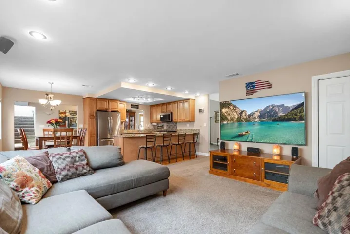 897 Granada Dr, Oceanside, California 92056