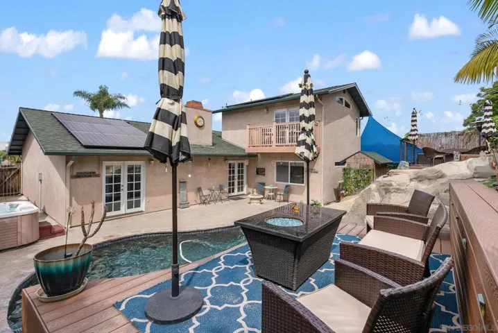 897 Granada Dr, Oceanside, California 92056