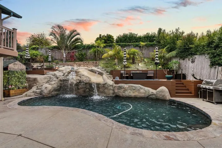 897 Granada Dr, Oceanside, California 92056