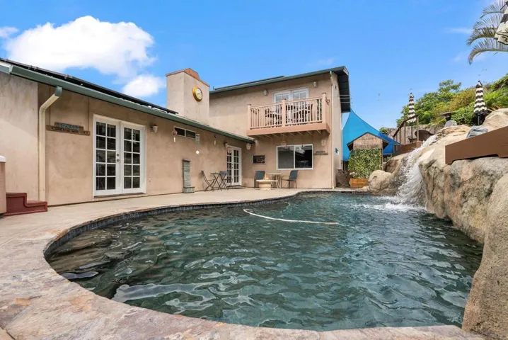 897 Granada Dr, Oceanside, California 92056