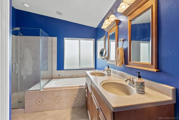 897 Granada Dr, Oceanside, California 92056