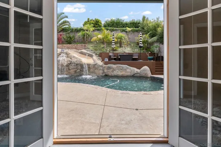 897 Granada Dr, Oceanside, California 92056