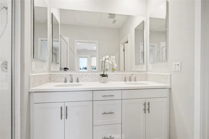 342 Floral View, Irvine, California 92618