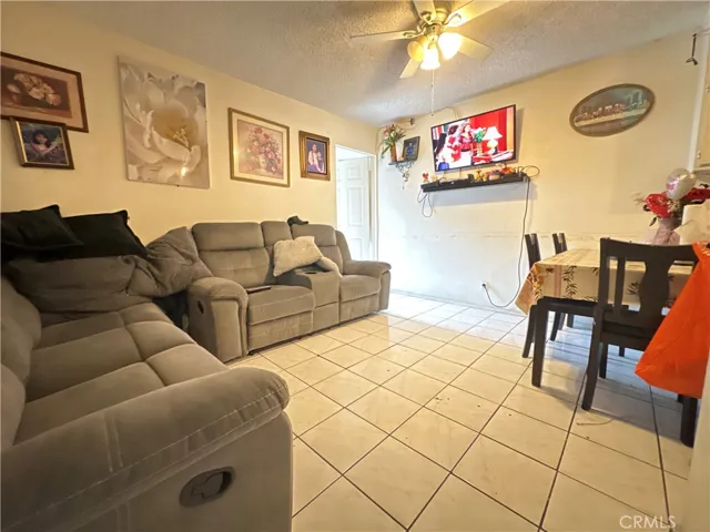 450 E 4th Street 251, Santa Ana, California 92701