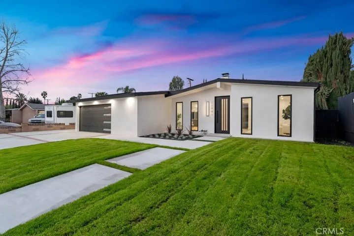 22901 Wyandotte Street, West Hills, California 91307