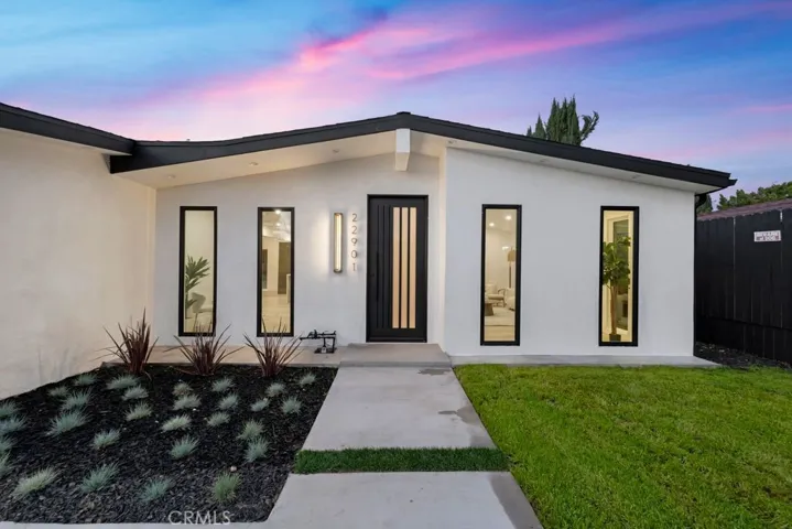 22901 Wyandotte Street, West Hills, California 91307