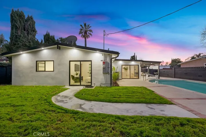 22901 Wyandotte Street, West Hills, California 91307