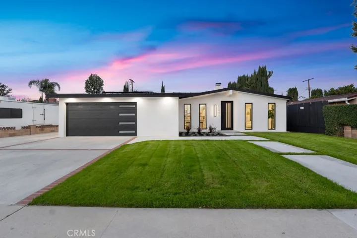 22901 Wyandotte Street, West Hills, California 91307