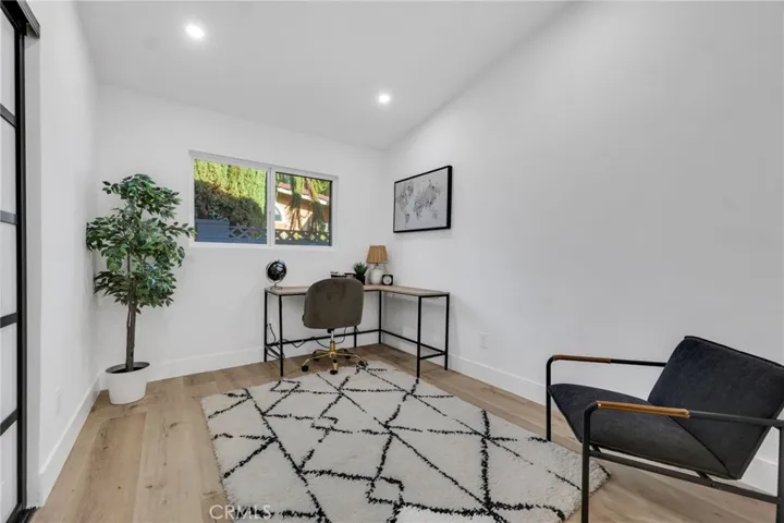 22901 Wyandotte Street, West Hills, California 91307