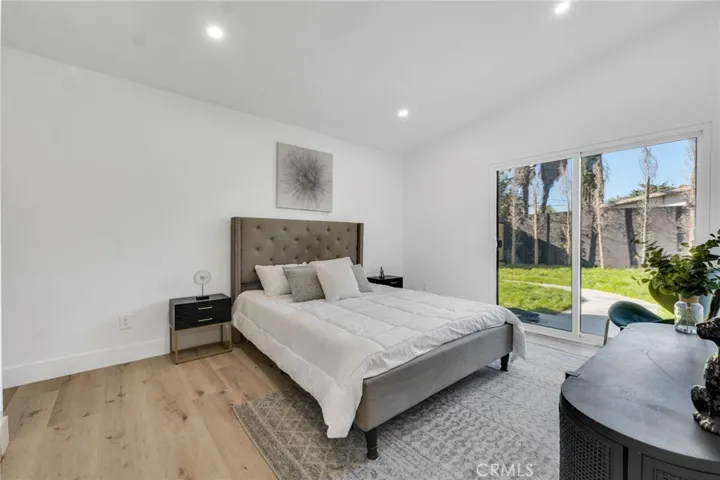 22901 Wyandotte Street, West Hills, California 91307