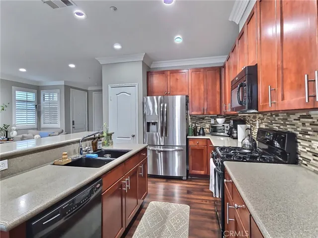 Ample Cabinet Space
