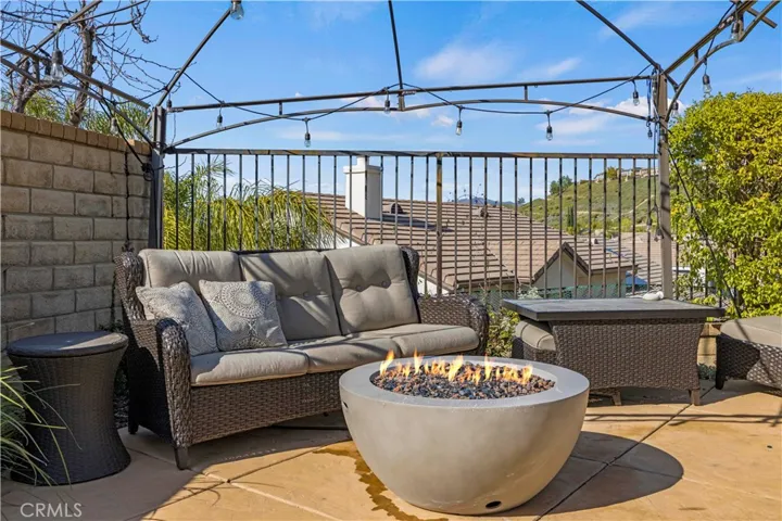 22141 Crestline Trail, Saugus, California 91390