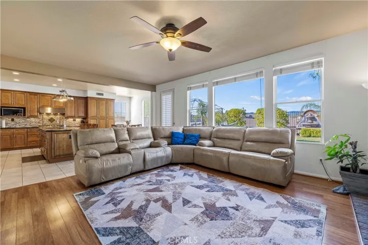 22141 Crestline Trail, Saugus, California 91390