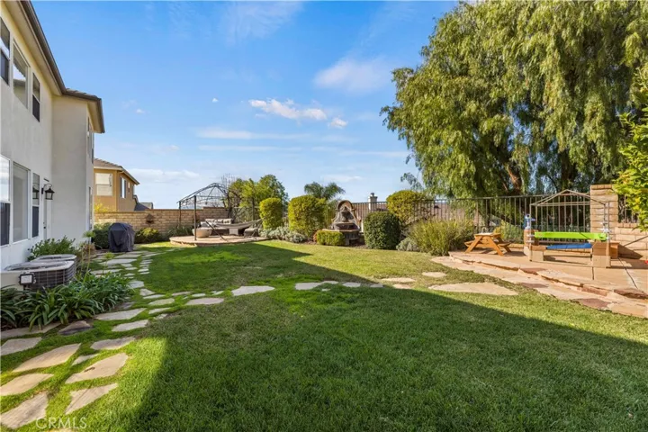 22141 Crestline Trail, Saugus, California 91390