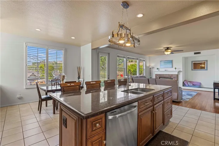 22141 Crestline Trail, Saugus, California 91390