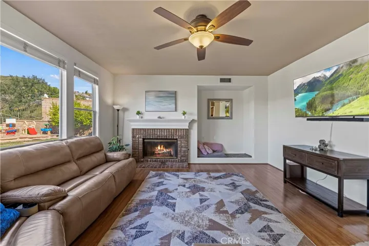 22141 Crestline Trail, Saugus, California 91390