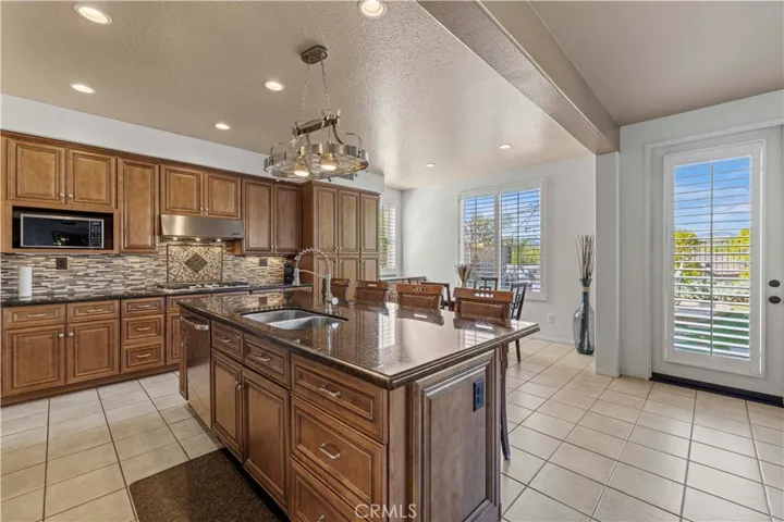 22141 Crestline Trail, Saugus, California 91390