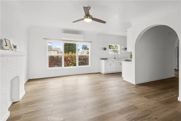 Enter into the expansive Livingroom with a ton of natural light