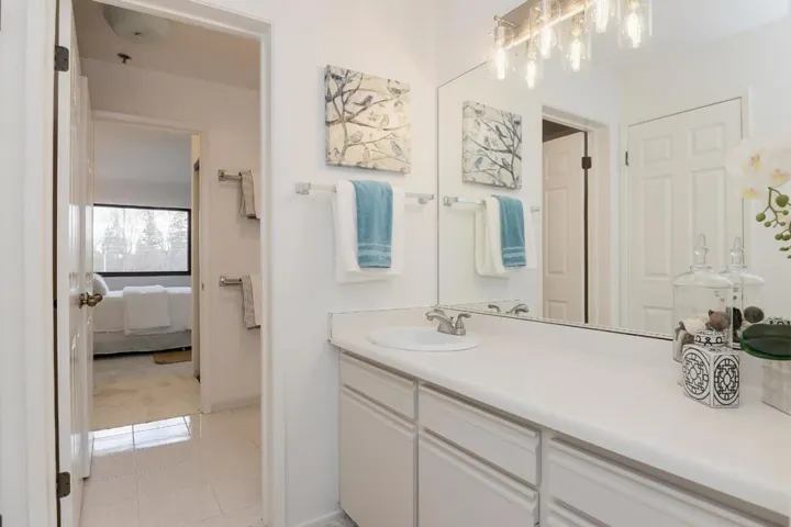 161 California Avenue K210, Palo Alto, California 94306