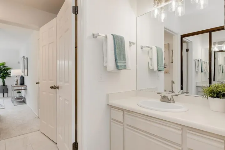 161 California Avenue K210, Palo Alto, California 94306