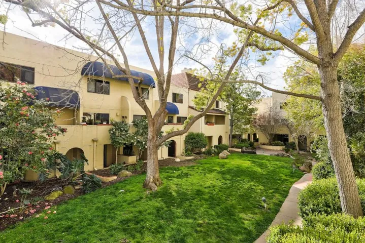 161 California Avenue K210, Palo Alto, California 94306