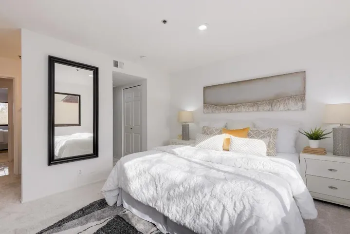 161 California Avenue K210, Palo Alto, California 94306