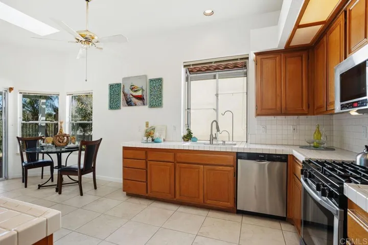 1538 Hermosita Dr., San Marcos, California 92078