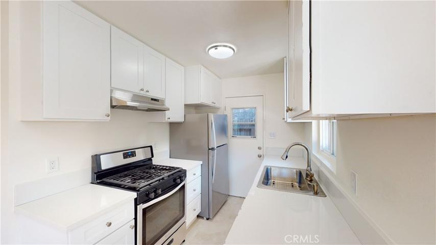 164 Walnut Street, Costa Mesa, California 92627