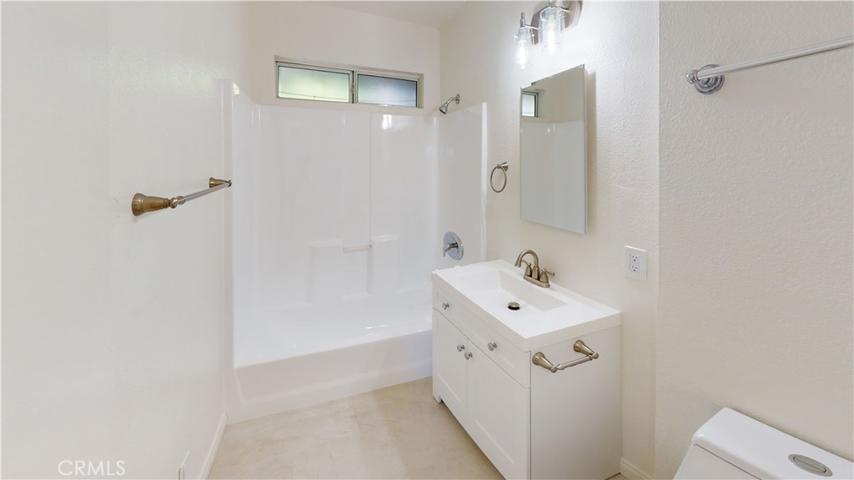 164 Walnut Street, Costa Mesa, California 92627