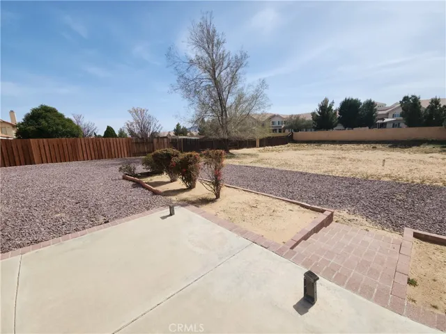 20457 Mockingbird Avenue, Apple Valley, California 92308